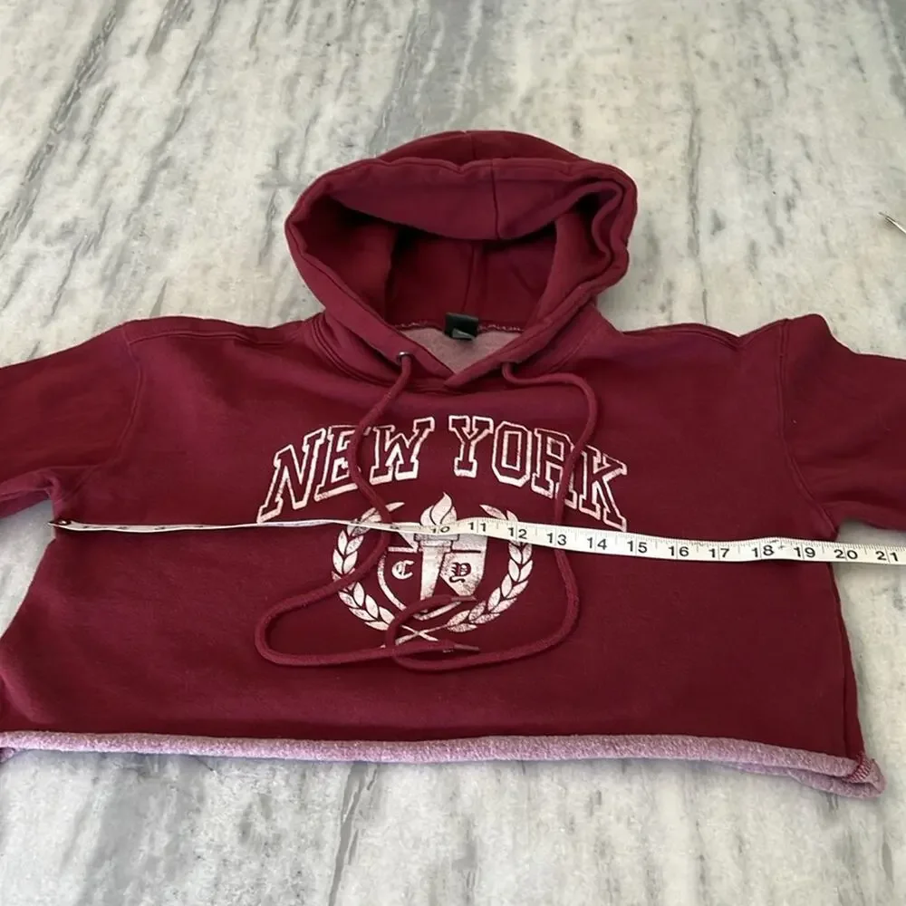 Wild Fable XS New York cropped hoodie Sweatshirt Maroon Streetwear Preppy Comfy - Picture 6 of 8